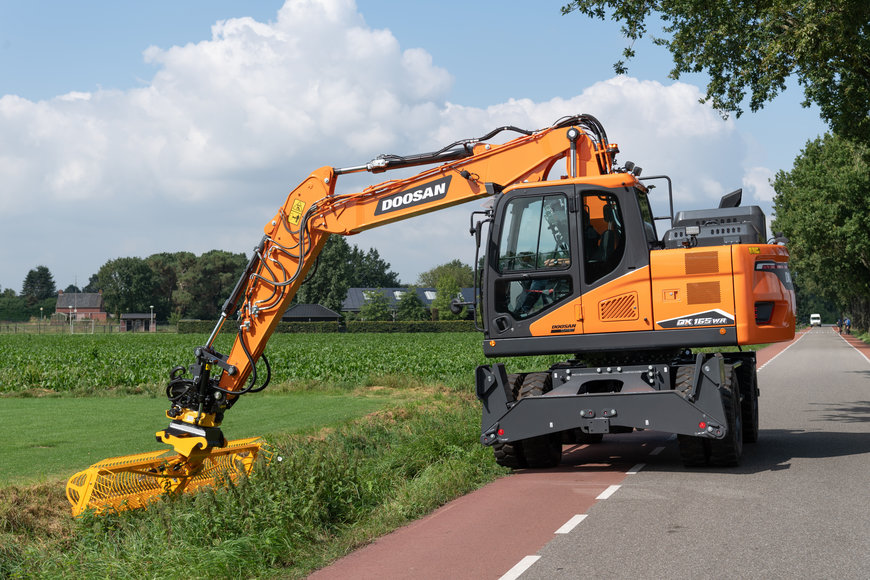 Nouvelle pelle sur pneus Doosan DX165WR-7 à déport arrière réduit
